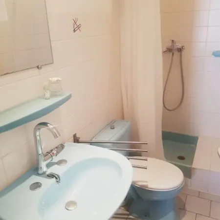 Azurene Royal Otel 2*