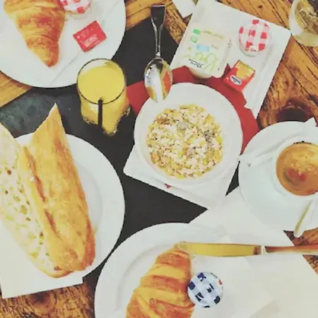 Отель Azurene Royal 2*