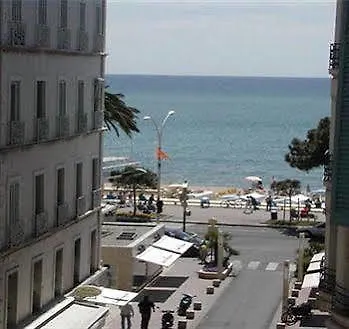 Azurene Royal Otel 2*