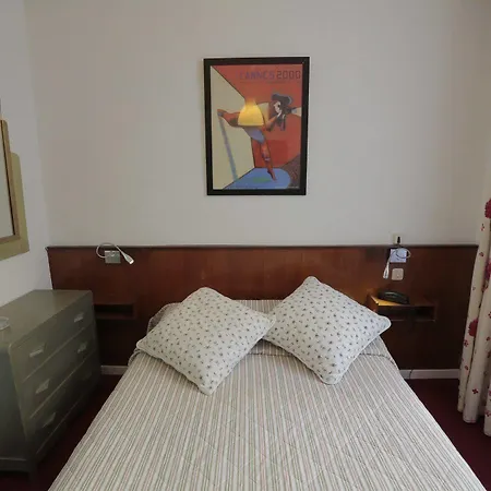 Azurene Royal Otel 2*