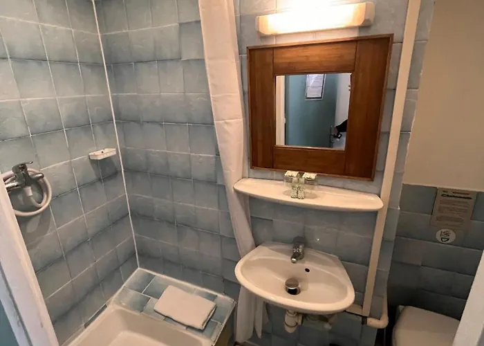 Azurene Royal Hotel 2*