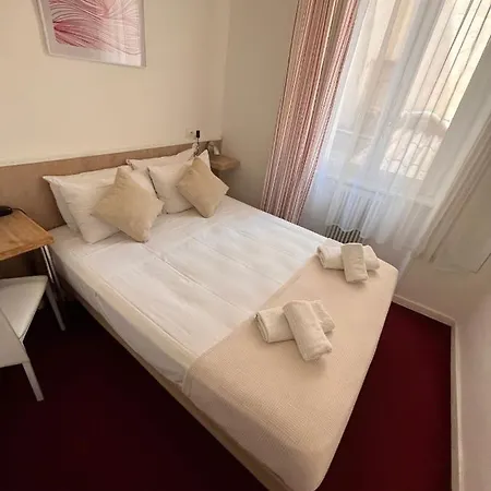 Azurene Royal 2* Канны