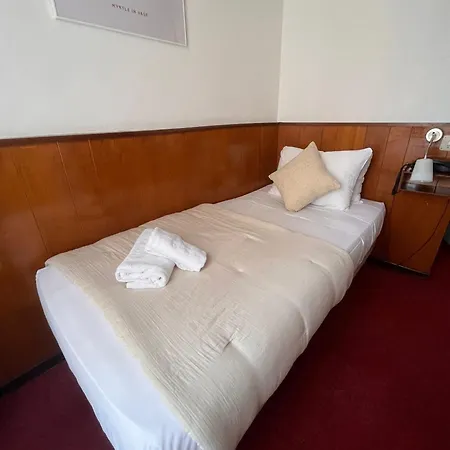 Azurene Royal Hotel