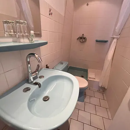 Azurene Royal Hotel Cannes