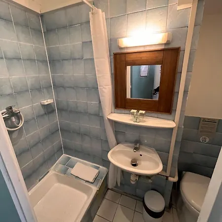 Azurene Royal Hotel 2*