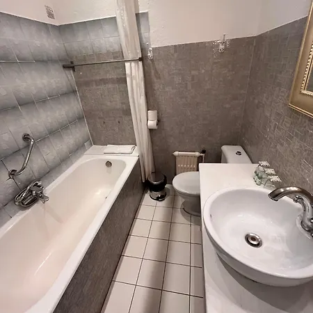 Hotel Azurene Royal 2*