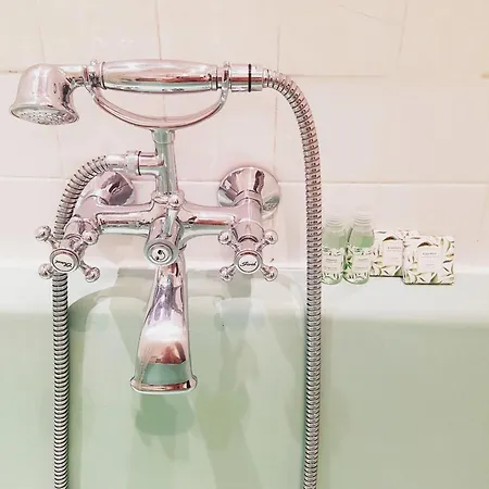Отель Azurene Royal 2*